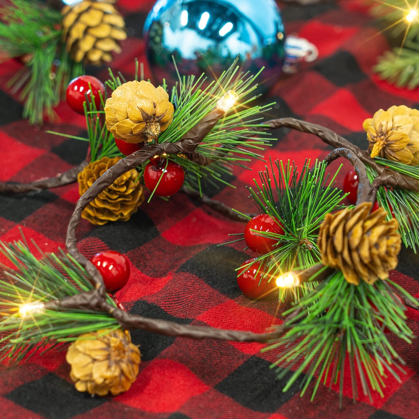 Dazzle Bright Pine Cone Christmas String Lights, 20 LED, 6.5FT, Battery Operated, Indoor/Outdoor, White, Model W-YY-SGD