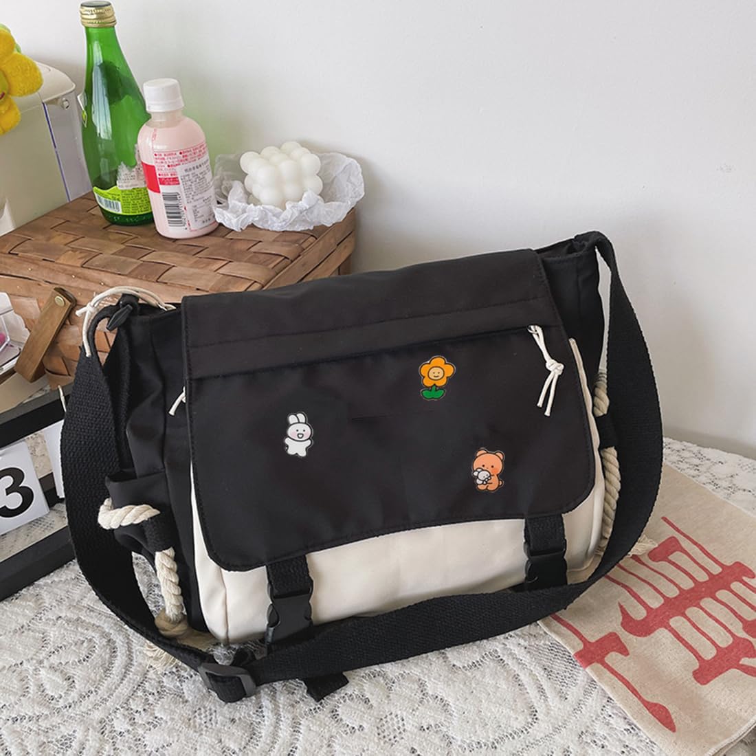 PRLINJSK Cute Messenger Bag for Teen Girls Women, Kawaii Crossbody Shoulder Purse with Pins and Stuffed Pendant Gift