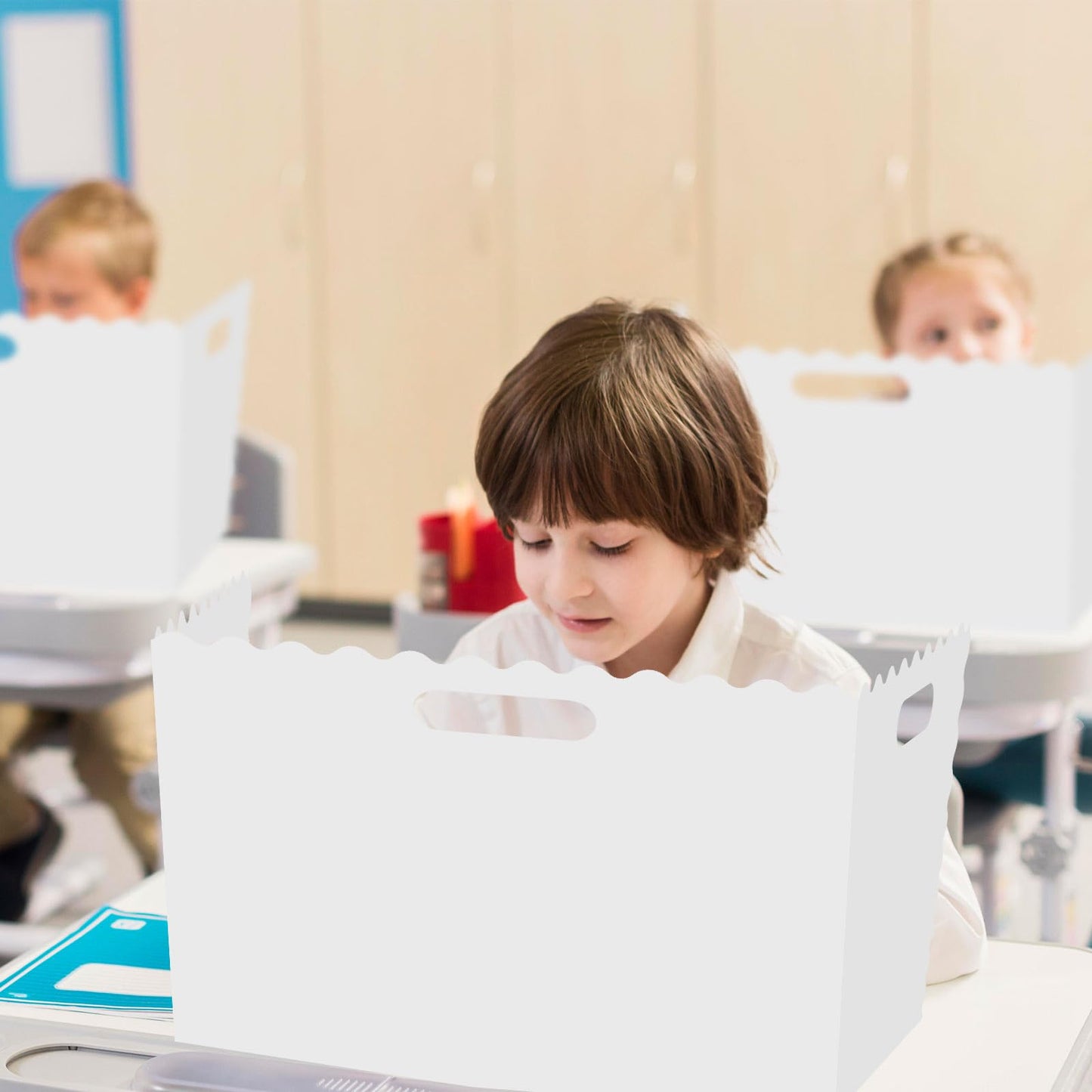 Whaline 24 Pcs Student Desk Privacy Boards White Wavy Edges Classroom Desk Divider Shield Scalloped Edge Privacy Panel Folders Screen Partition for School Teacher Student Test Supplies
