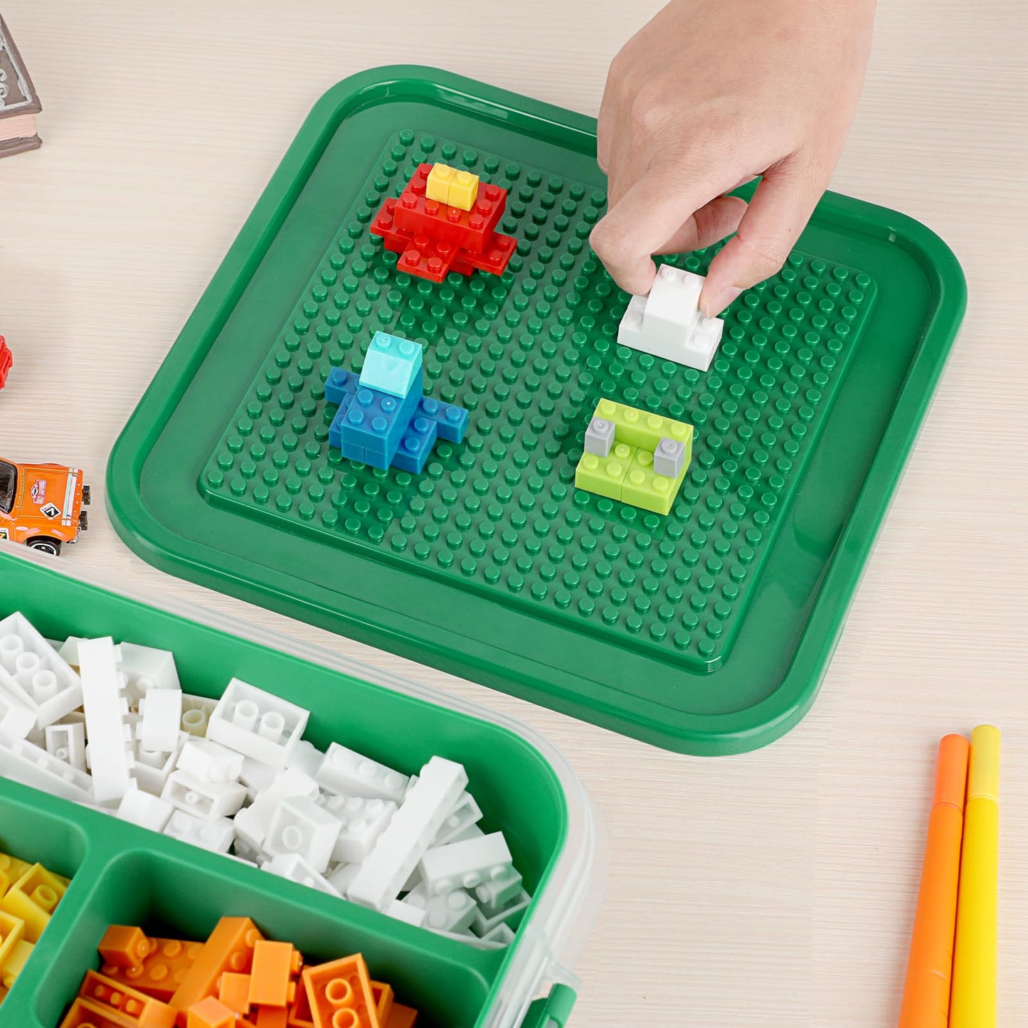 OGANAZI Toy Organizer with Bricks Baseplate Lid for Building Blocks, Bricks Building Set Organization Bin with Compartments Tray, Stackable Storage Box Building Block Chest Case (Green)