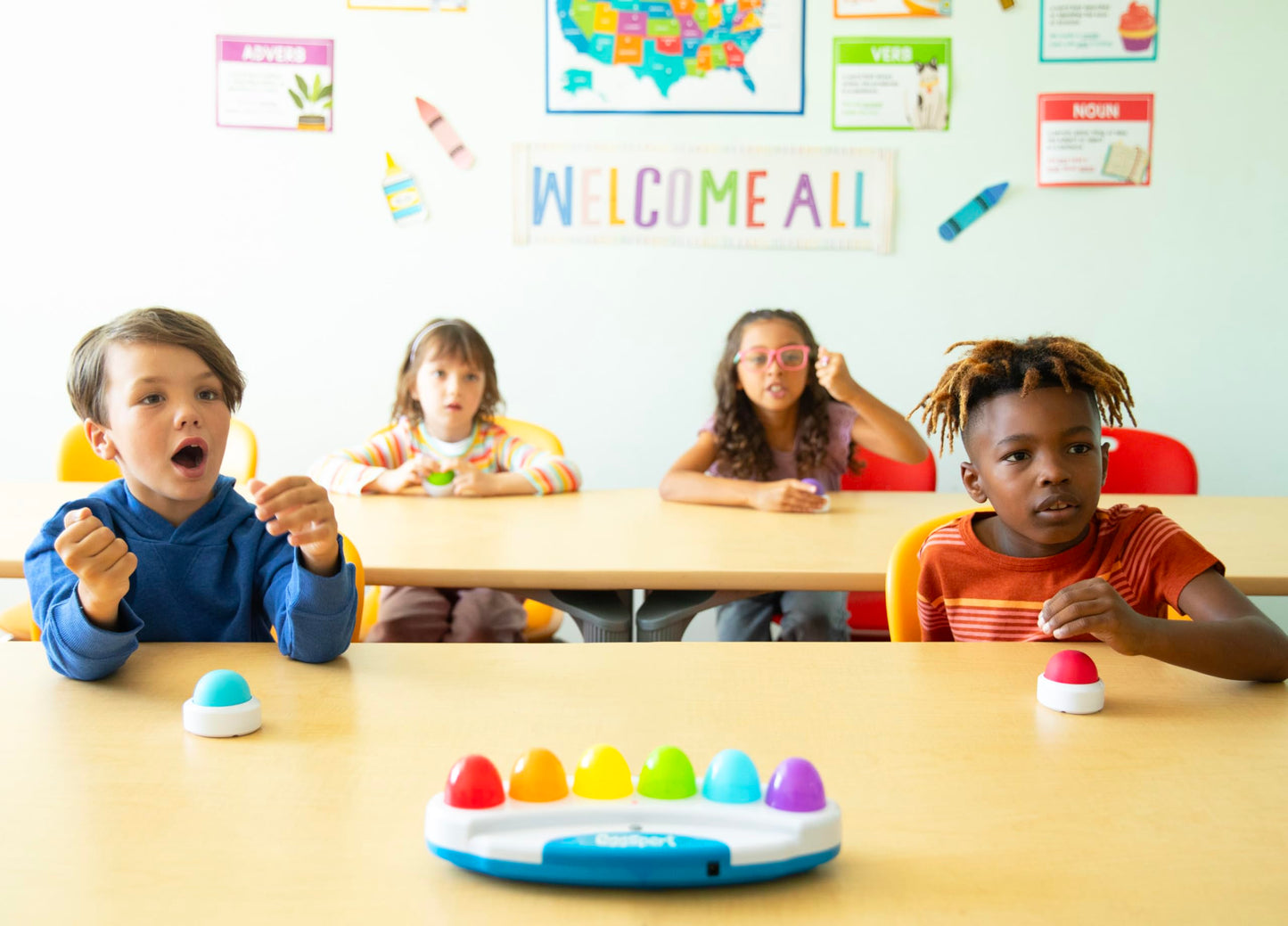 Educational Insights Wireless Eggspert 2.4 GHz Student Buttons (Set of 6) - Answer Buzzers for Trivia Games, Game Buzzers with Lights and Sound, Small Group Classroom Must Haves