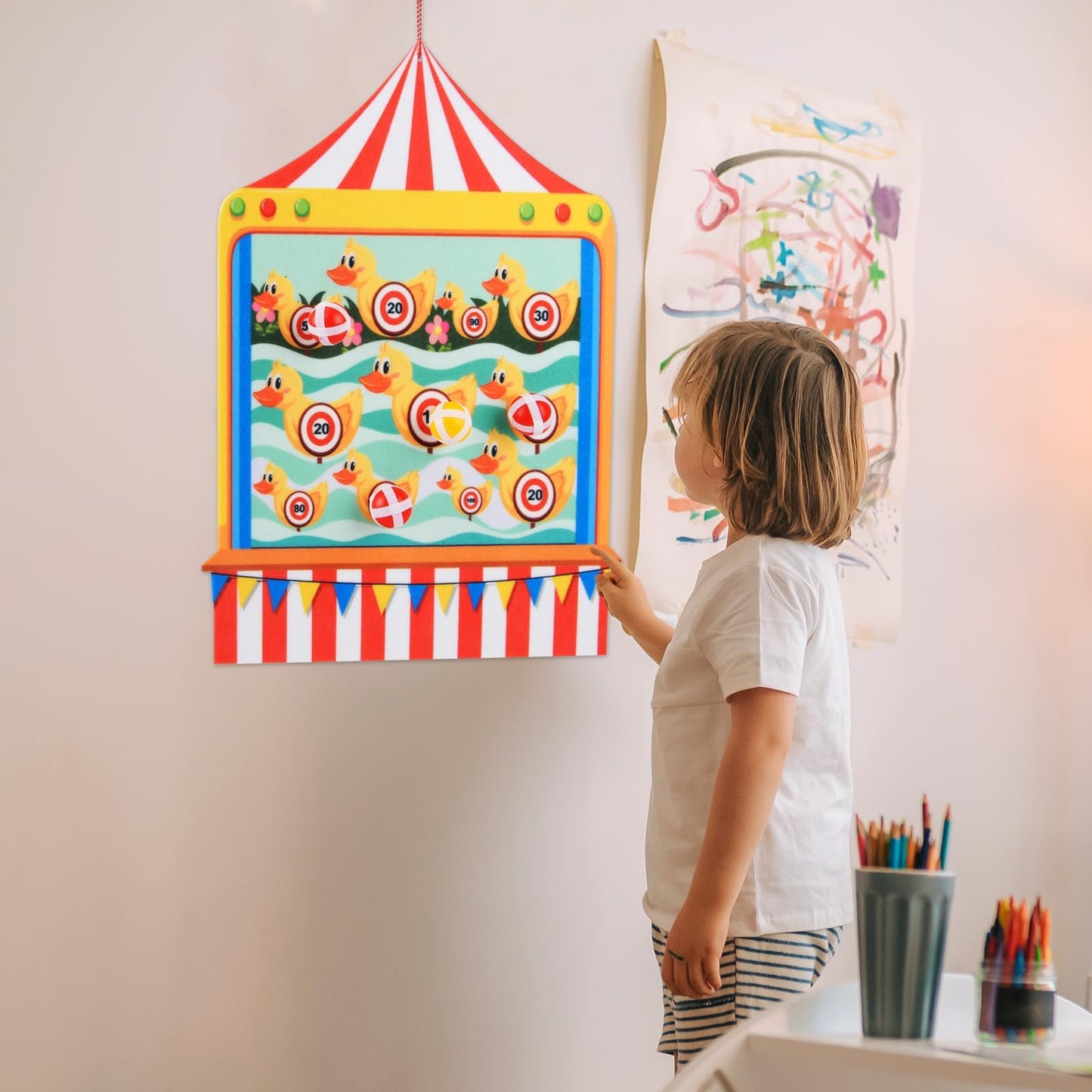Qumenan Carnival Games for Kids - Dart Board with 10 Sticky Balls Felt Carnival Theme Party Decorations for Indoor Outdoor Activities Circus Birthday Party Decoration Supply Set (19.7x13.8 Inches)