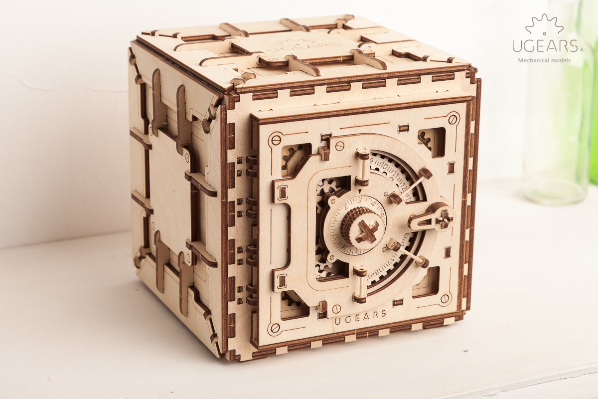 UGEARS Model Safe Kit 3D Wooden Puzzles for Adults - Wooden Model Kits for Adults - Mechanical Safe Puzzle Box, 3D Puzzles for Adult, DIY Wooden Model, Brain Teaser Hobby Gift Set for Fathers Day