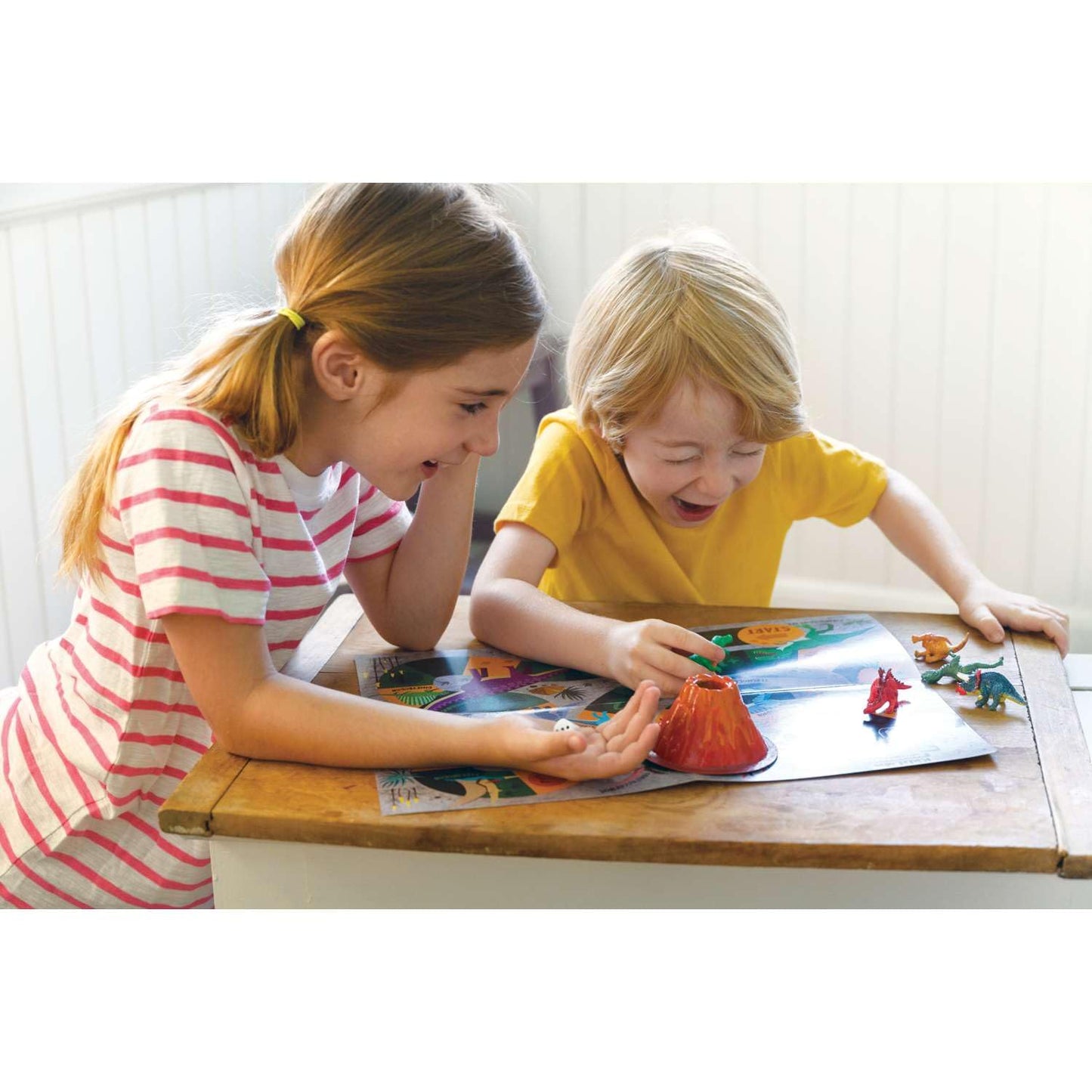 4M | STEAM Dinosaur World Exploration| Hands-On Science Kit with Dinosaur Figures & Fossil Experiments for Kids Ages 5+ - Educational Paleontology Toy Gift
