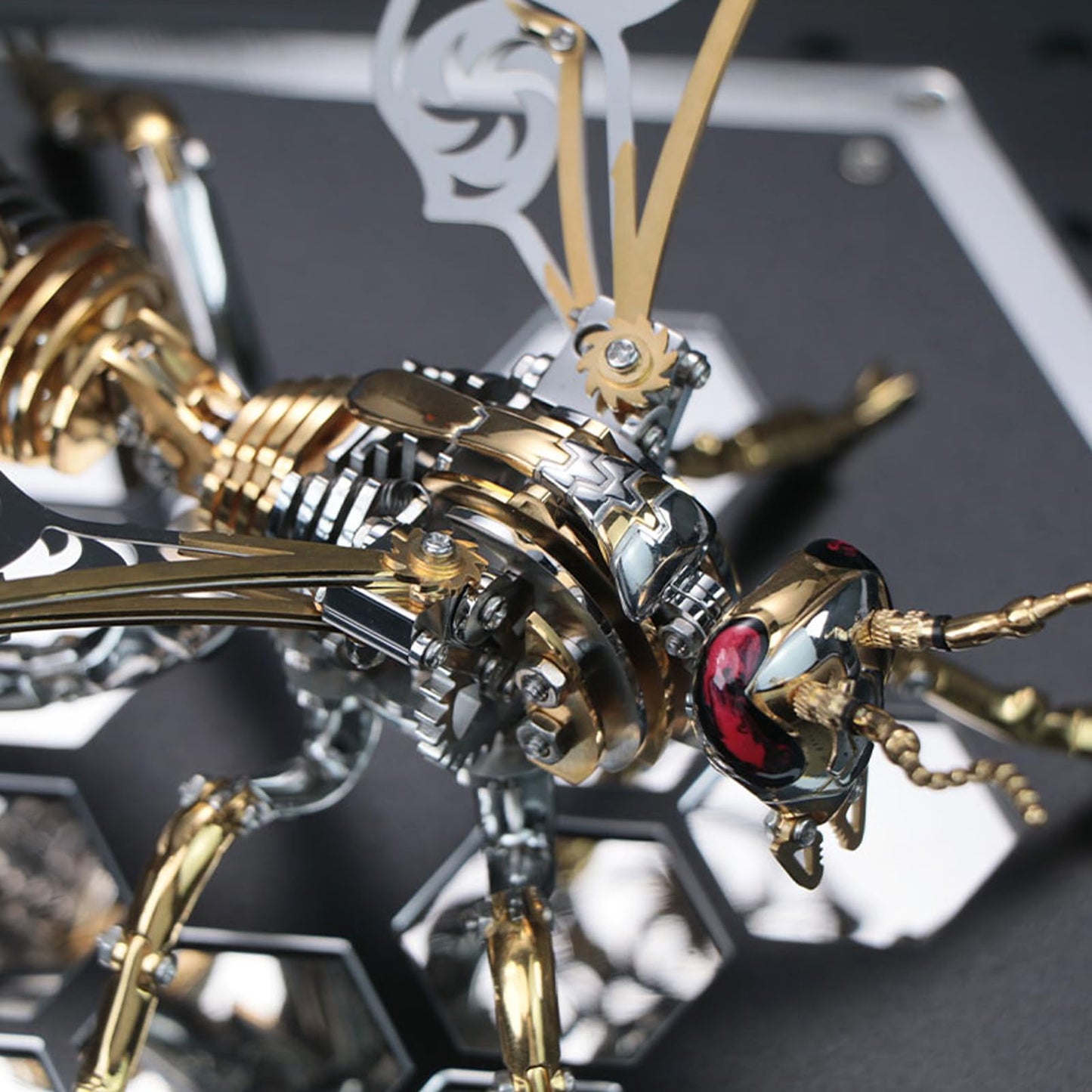 3D Metal Puzzles for Adults Mechanical Wasp Model Kits Building Blocks the Northern Giant Hornet Difficult DIY Assembly for Men
