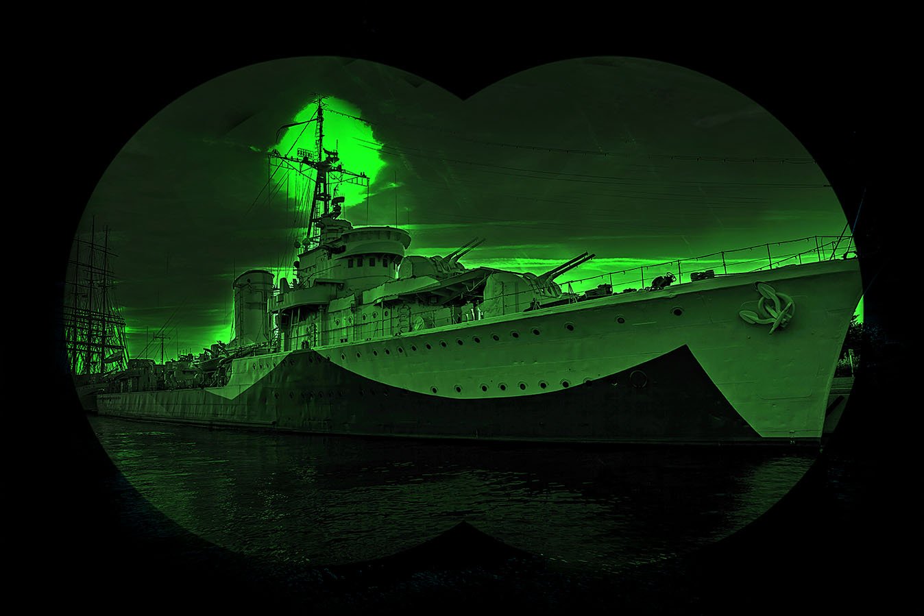 SpyX Night Hawk Scope - Real Infrared Night Vision Lets You See up 50 ft. in Total Darkness. Perfect Addition for Your spy Gear Collection, or Your Next Outdoor Excursion!