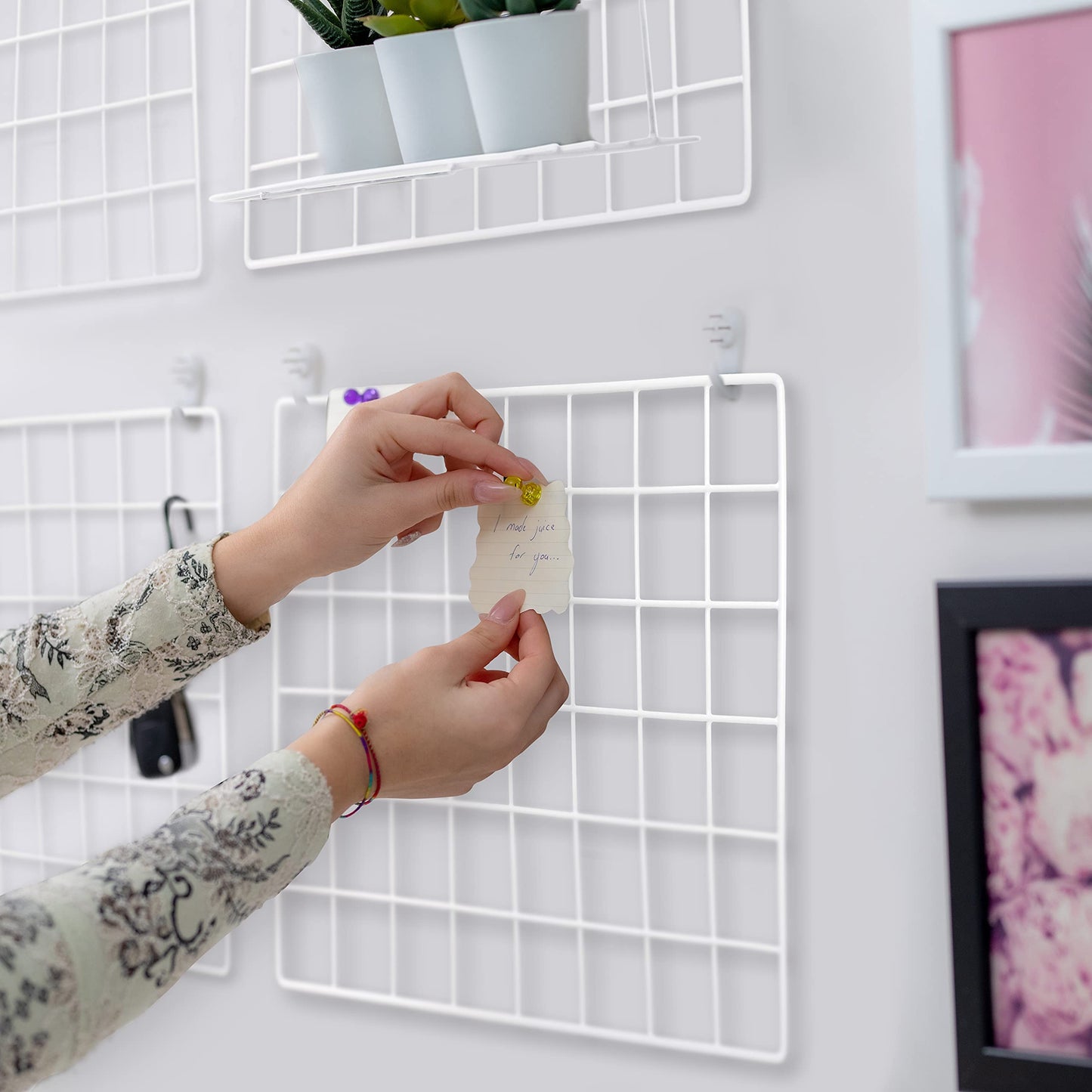 ODOXIA 2 Pack Wire Wall Grid Panel | Photos & Pictures Display Grid Wall Panels | White, Magnetic & Metal Grid | Photo Grid | Wire Board | Hanging Home, Office & Kitchen Décor