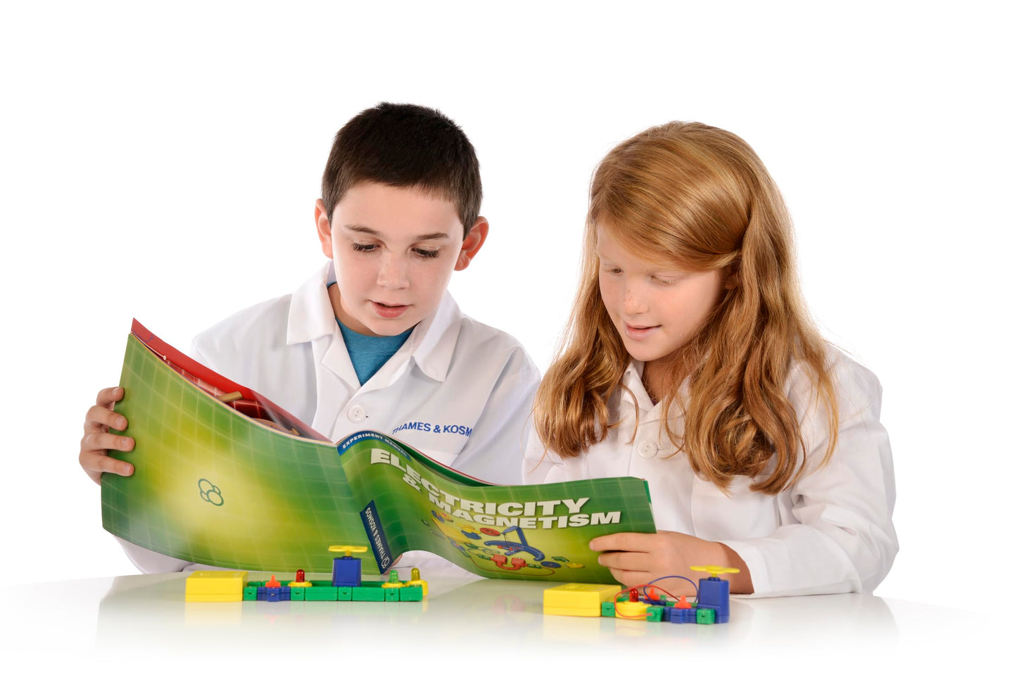 Thames & Kosmos Electricity & Magnetism Science Kit | 62 Safe Experiments Investigating Magnetic Fields & Forces for Ages 8+ | Assemble Electric Circuits with Easy Snap-Together Blocks