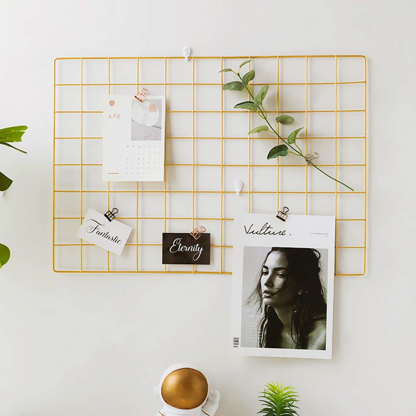 GBYAN 2 Pack Large Wall Grid Panels with Light and Clips, Photo Display Board, Picture Frame Collage Board, Wire Grid Wall Panel Room Decoration,Dark Gold