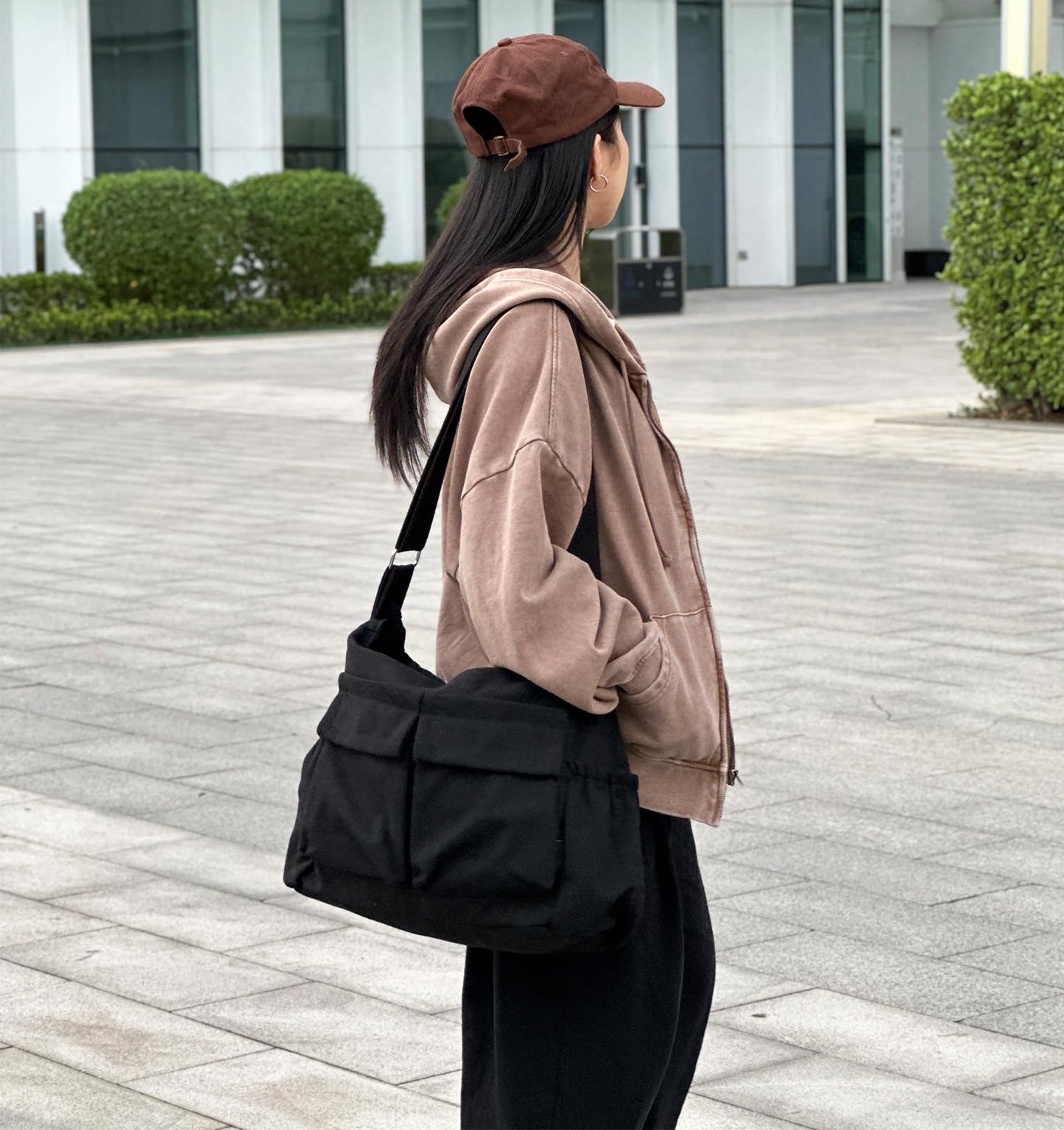 High Density Canvas Messenger Bag for Men/Women, 15 Inch Crossbody Shoulder Bag, Large Tote Bag for College/Travel/Work Daily Use（Black）