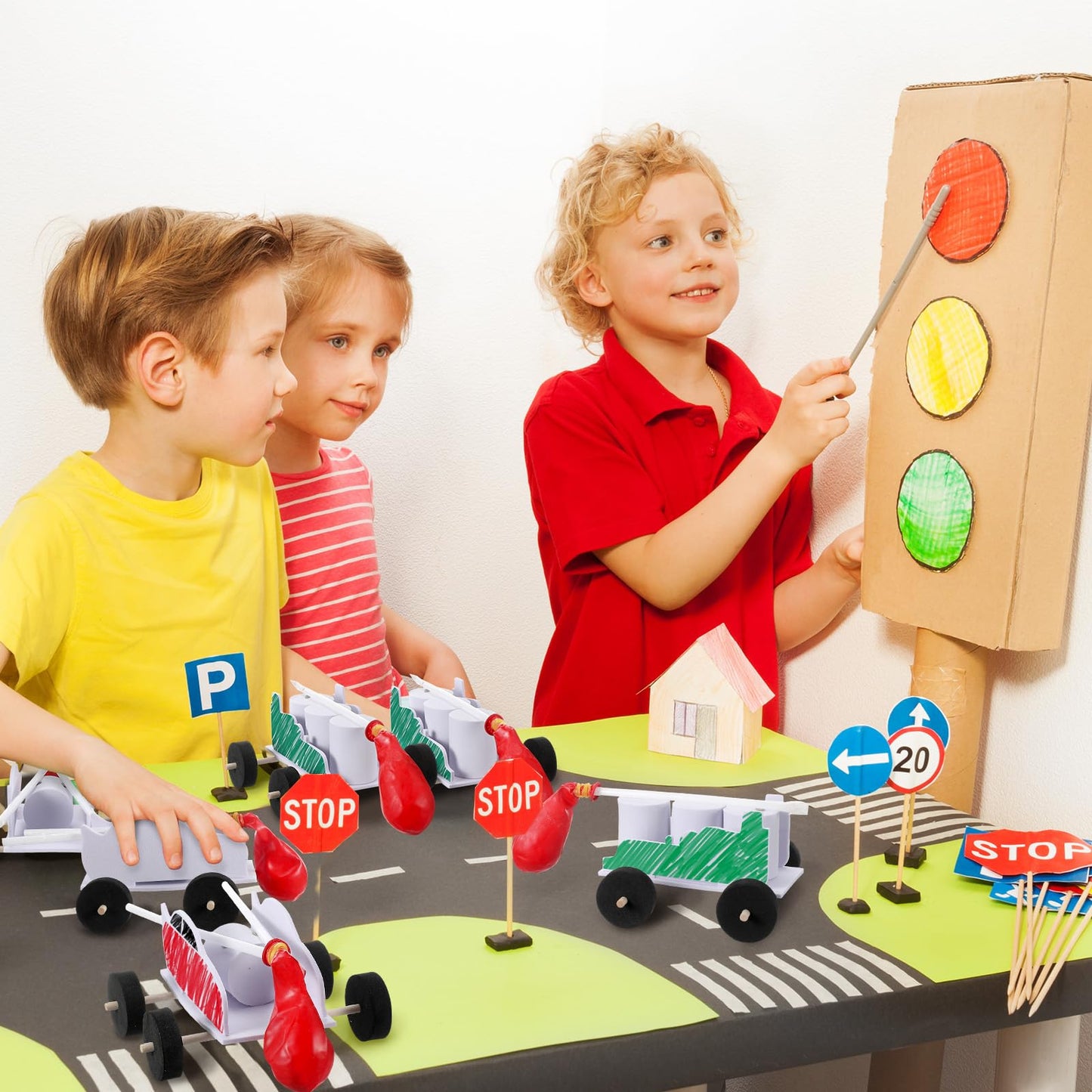 Sonwyoung 20 Sets Car Balloon DIY Steam Kits Balloon Power Car Kits Recoil Car for Kids Classroom Stem Educational and Science Activities