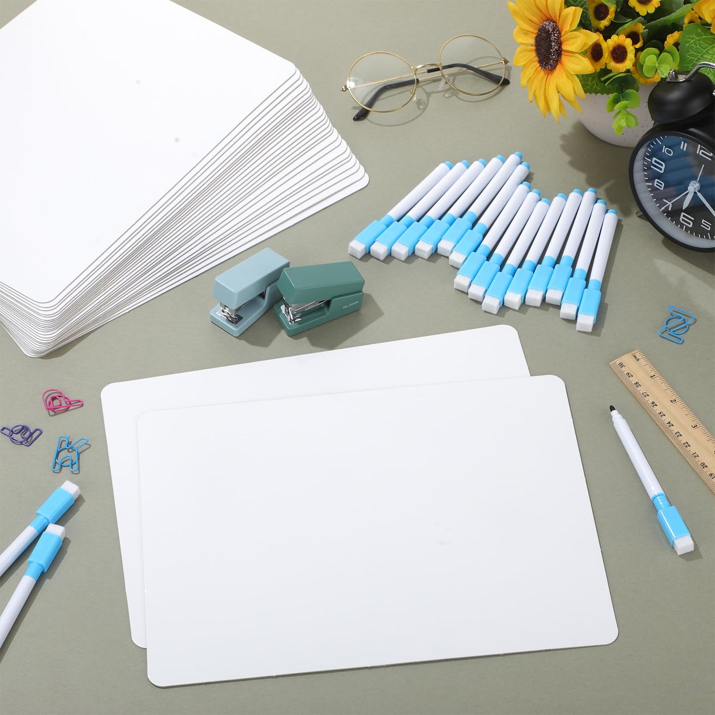 Fulmoon Dry Erase Lapboard Set with Markers Dry Erase Boards Classroom Pack Small White Board 9"X12" Mini Double Sided Whiteboard Set Lapboards for School Supplies(200 Pcs)