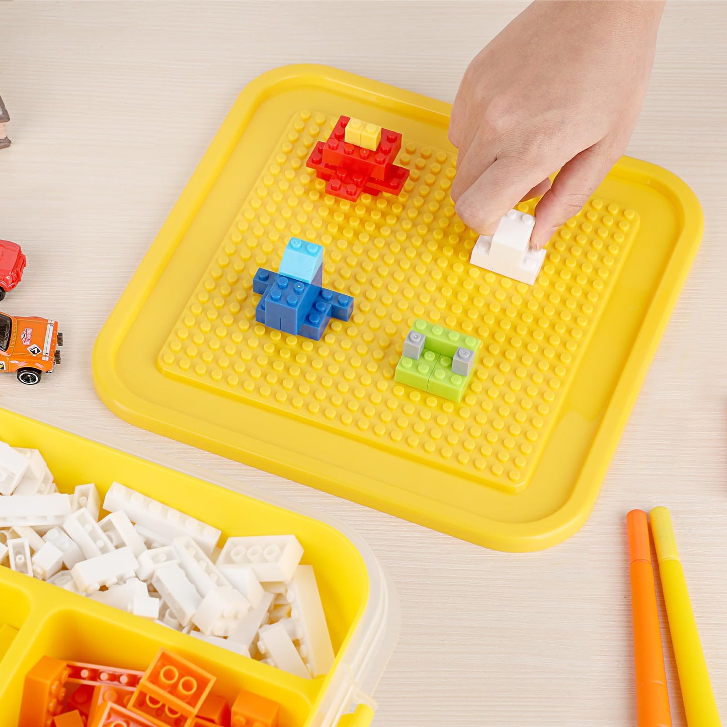 OGANAZI Plastic Storage Container with Bricks Baseplate Lid for Building Blocks, Bricks Building Set Organization Bin with Compartments Tray, Stackable Storage Box Building Block Chest Case (Yellow)