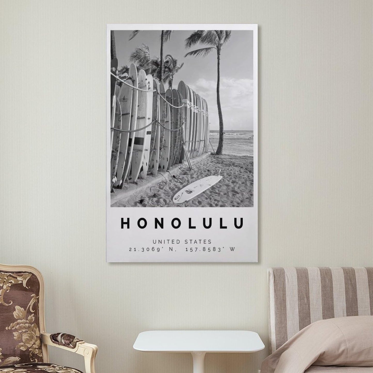 Honolulu Poster Black And White Featuring Surfboards, Palm Trees & Ocean View Canvas Wall Art Aesthetic Decorative Painting Living Room Restaurants, Pool Halls And Hotelsstyle 12x18inch(30x45cm)