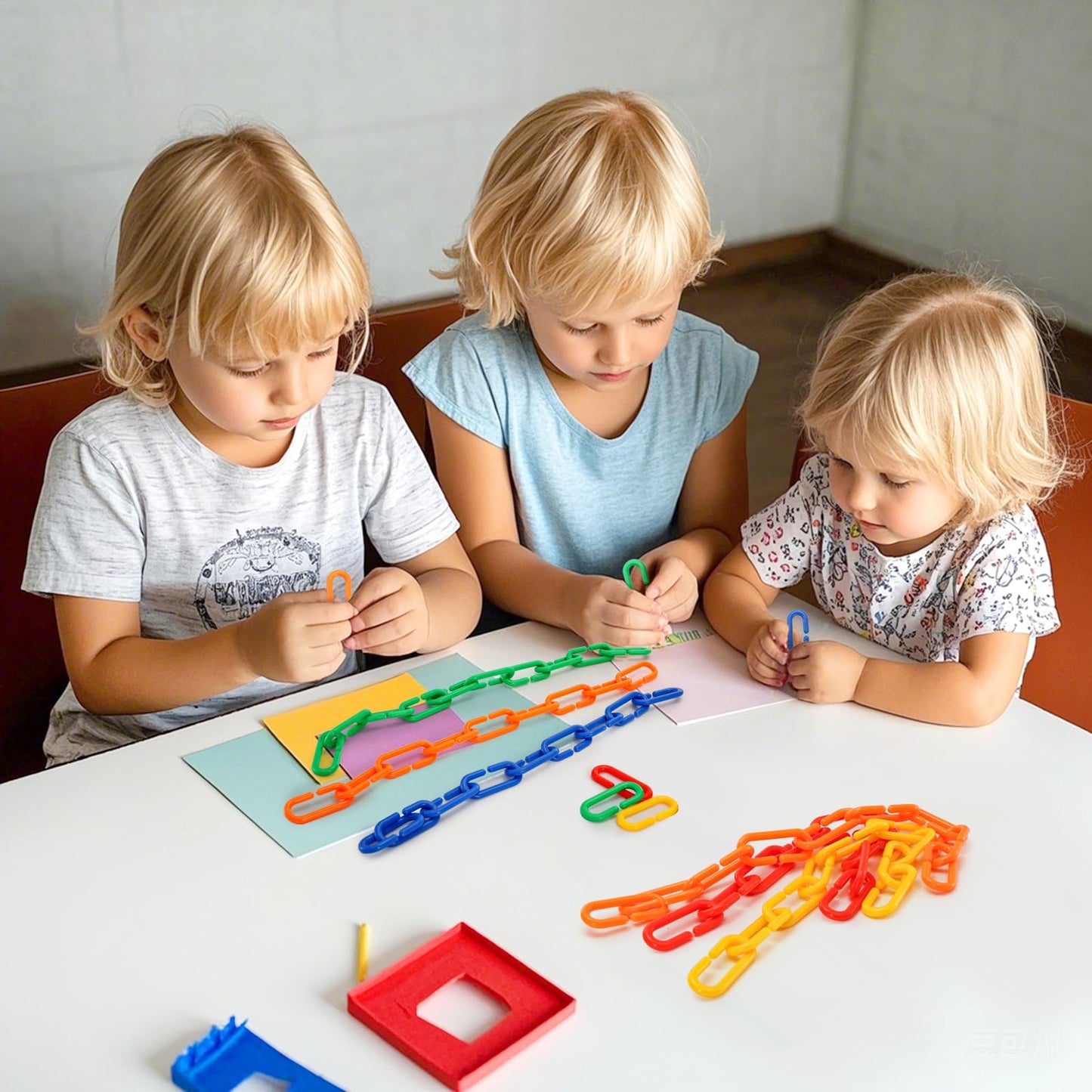 Suwimut 1000 Pieces Plastic C-Clip Hooks Chain Links, Interchangeable Rainbow C-Links Kids Learning Toys for Classroom Preschool, Sugar Glider Swing Climbing Cage Toys for Small Pet Rat Parrot Bird