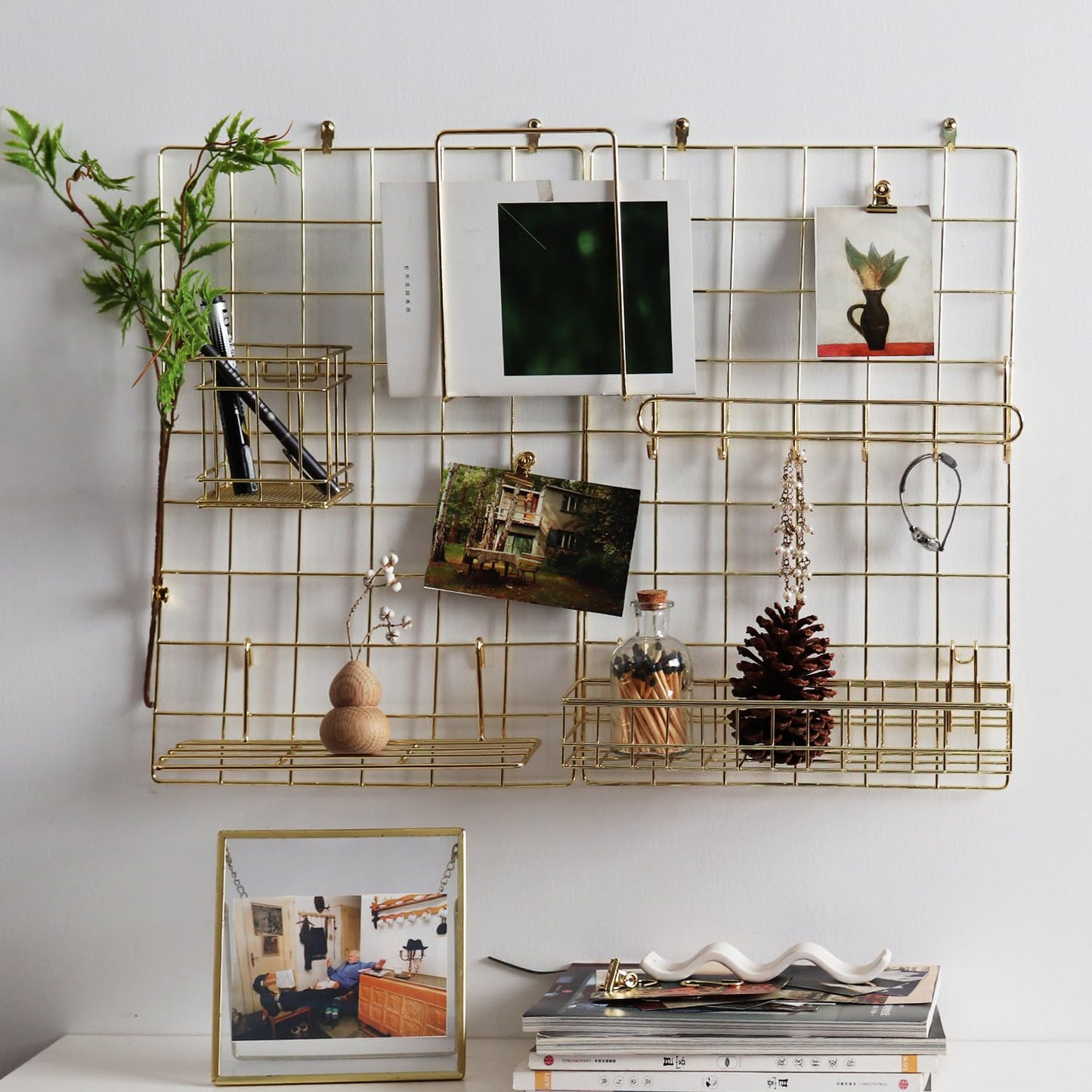 PEAUARL Metal Mesh Wall Grid Panel for Photo Display,Message Board,Size: 17.5" x 11.8",Pack of 2 (Gold)