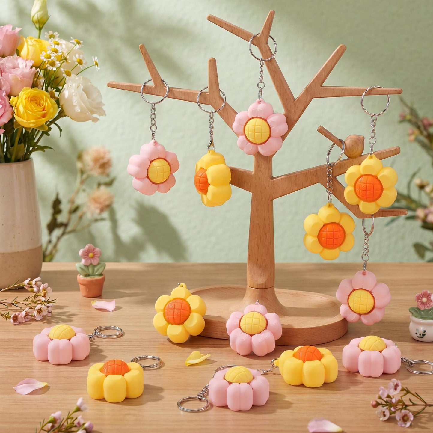 Kenning 24 Pcs Flower Clicker Fidget Keychain Bulk 3D Printed Daisy Sensory Fidget Toys for Adults Stress Relief Flower Keychains for Teacher Appreciation Gifts Birthday Party Favors Coworker Gifts