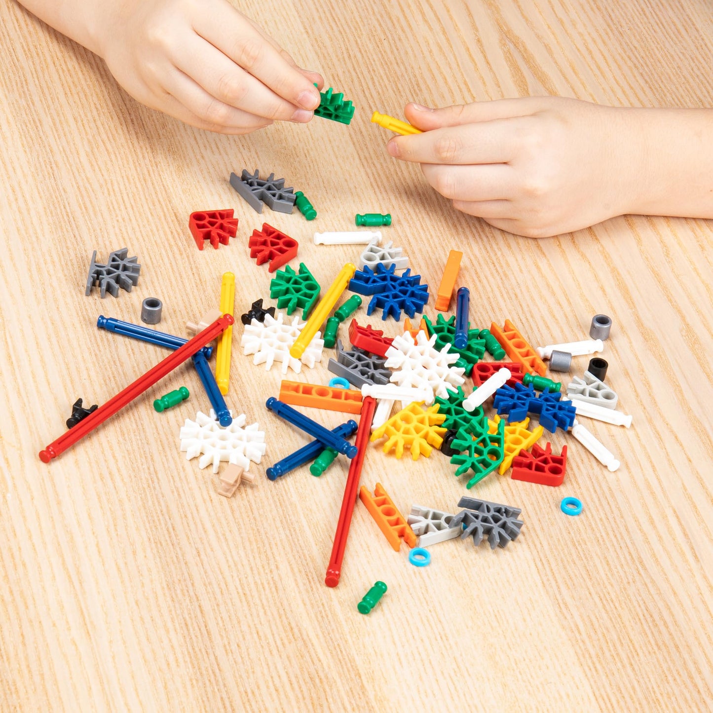 K'NEX Custom Cruisers 30 Model Set with Storage Bag - STEM Building Kit, Kid Construction, Creative Play Toy‚ Ages 8+