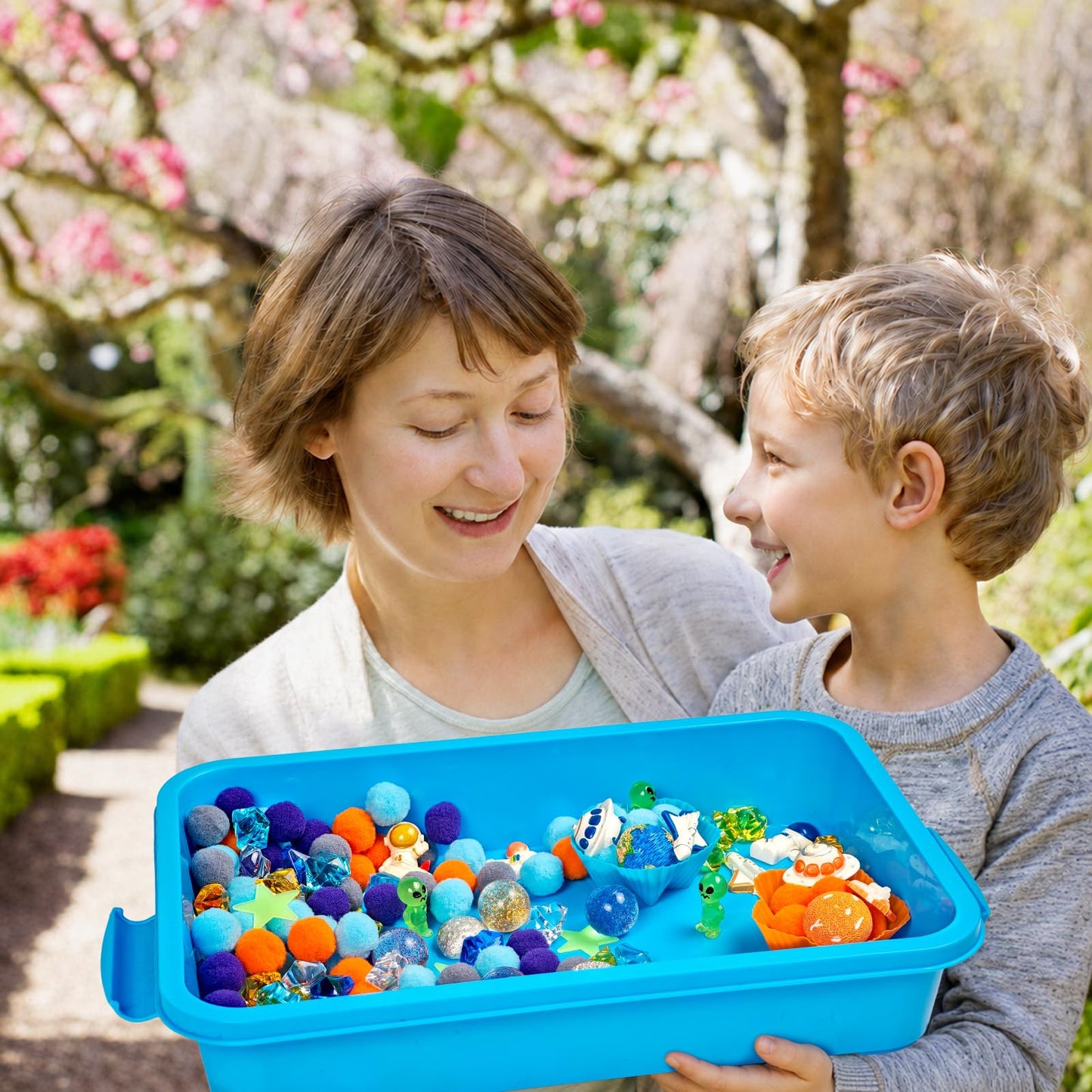 Cinrobiye 206 Pcs Outer Space Sensory Bin Fillers Set with Storage Box, Rocket Spaceship Astronaut Galaxy Accessories, Space Theme Activity Materials for Picnic Sensory Bins, Classroom Home Projects