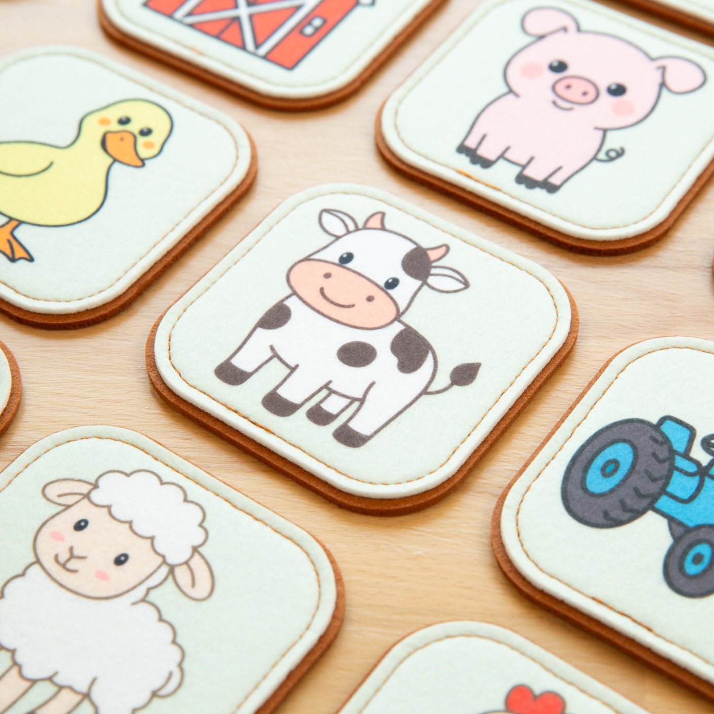 Peapod Play Felt Farm Matching Game for Toddlers – Farm Animal Memory Game & Flash Cards – Soft and Safe for Ages 1+ – Montessori Preschool Learning Activity – Educational Farm Toy for Boys & Girls