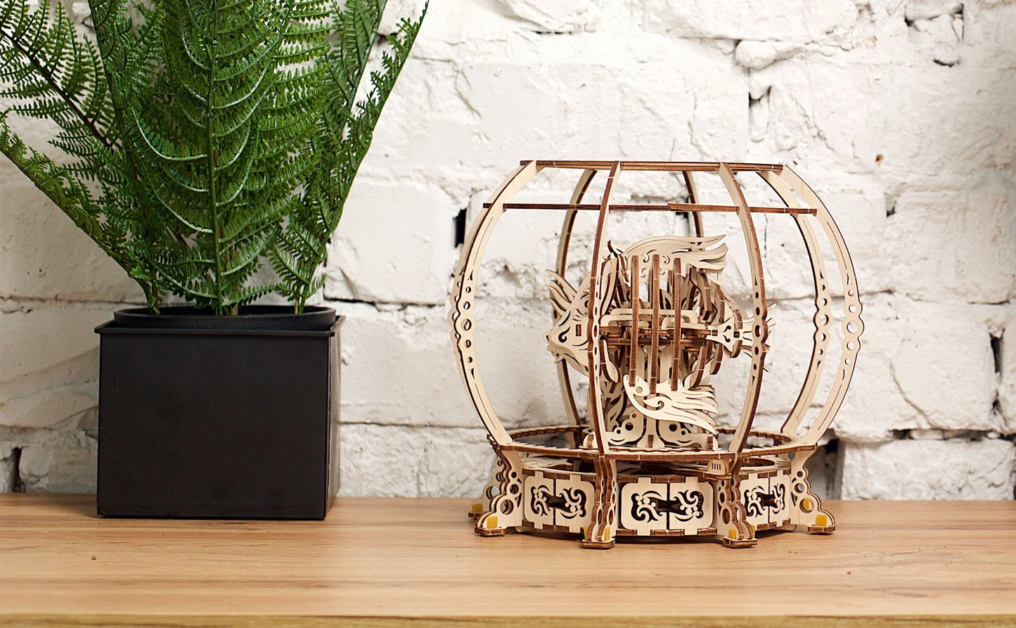 UGEARS Aquarium 3D Wooden Puzzles for Adults - Wooden Model Kits for Adults Mechanical Aquarium Puzzles for Adult Unique Wooden Puzzle Brain Teaser, Hobby Set Home Decoration