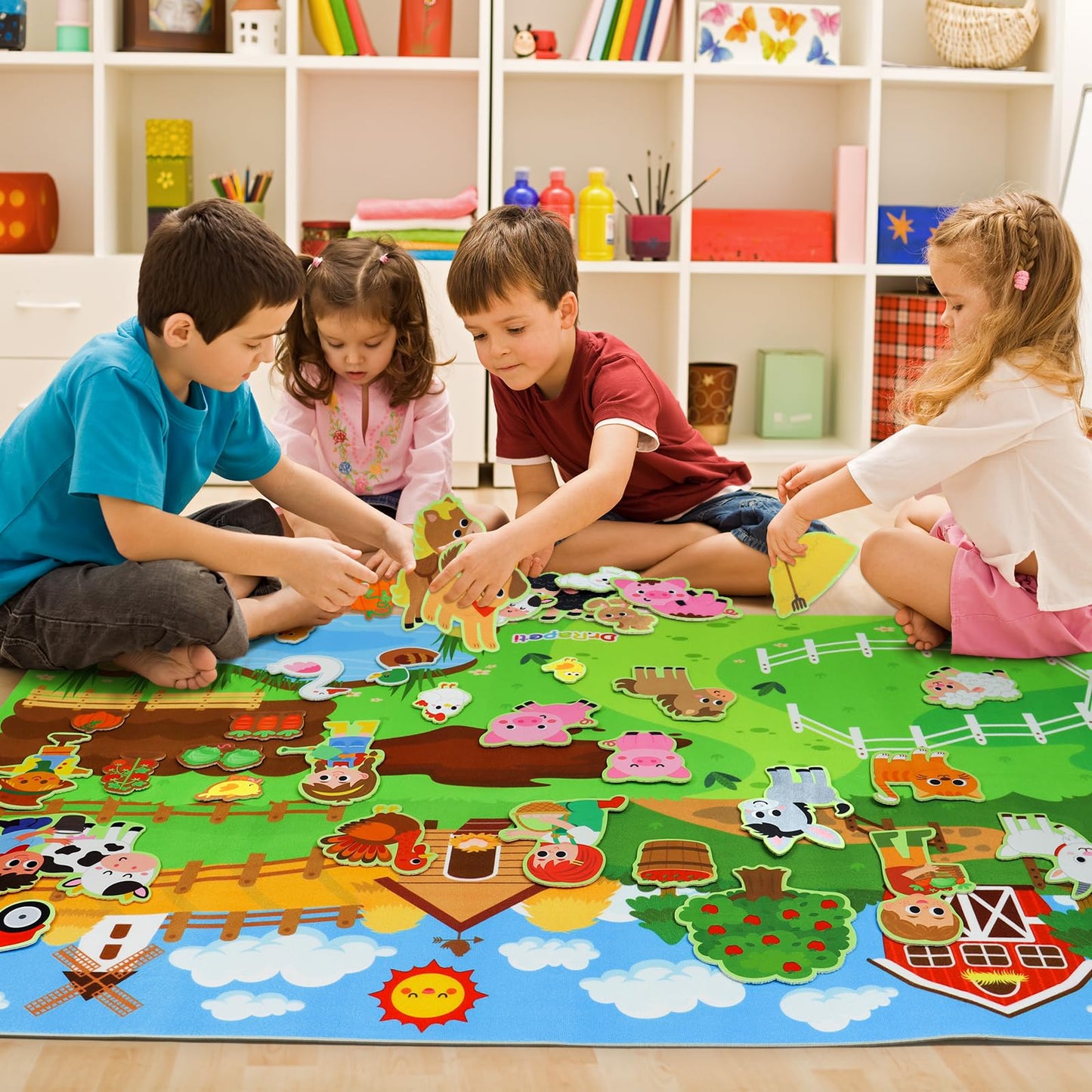 Dr.Rapeti Farm Animals Felt Story Board Set 41PCS Preschool Farmhouse Barnyard Theme Busy Board Story Set Storytelling Early Learning Interactive Play Kit Wall Hanging for Toddlers Kids Children 4+
