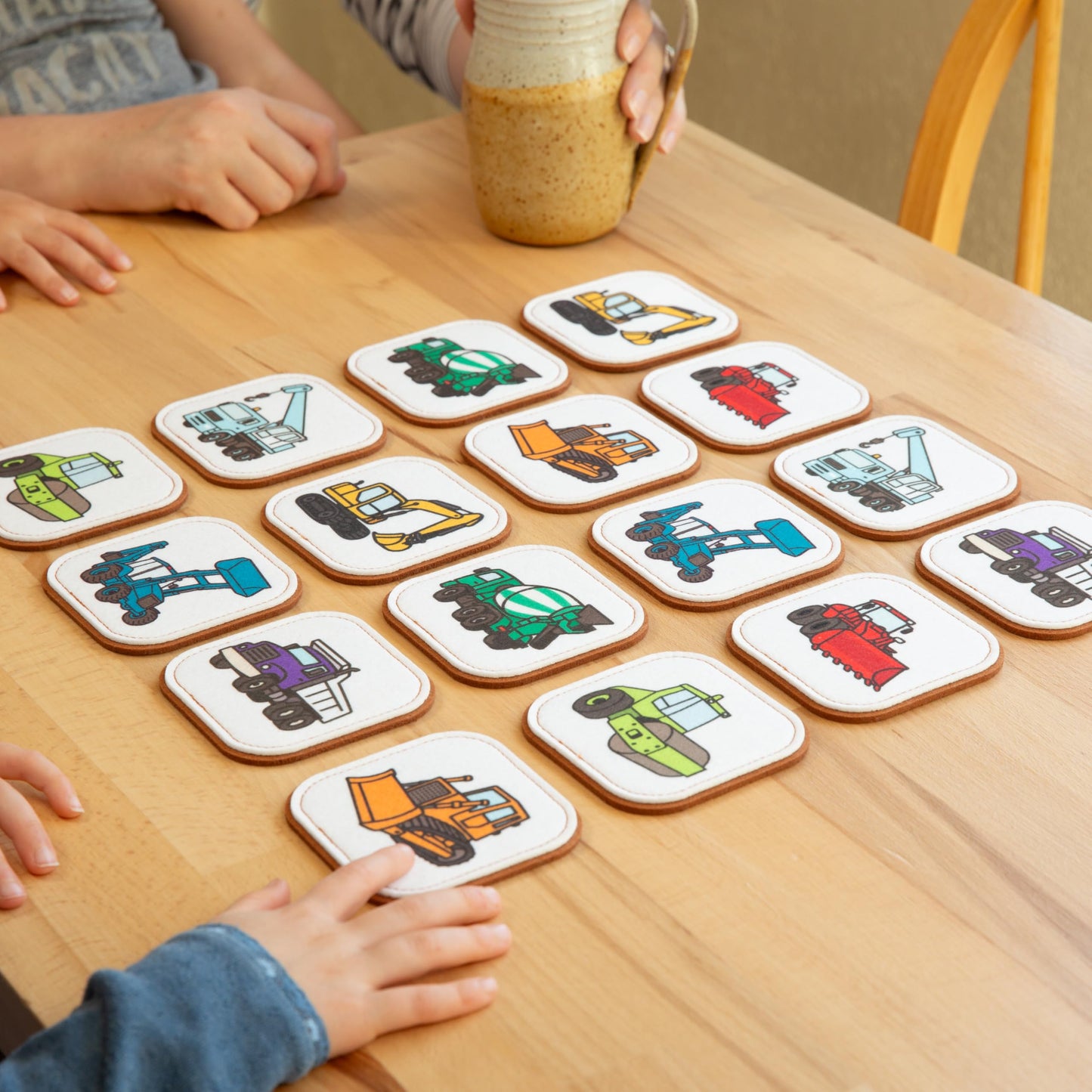 Felt Construction Matching Game for Toddlers – Truck Memory Game & Flash Cards – Soft and Safe for Ages 1+ – Montessori Preschool Learning Activity – Educational Construction Toy for Boys & Girls