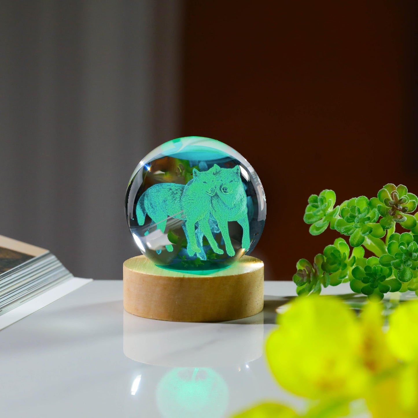 3D Wolf Crystal Ball 60mm - Figurines Decor Glass Animals for Women, Anniversary Birthday Gift for Best Friend, Wolf Lovers Keepsake Paperweight