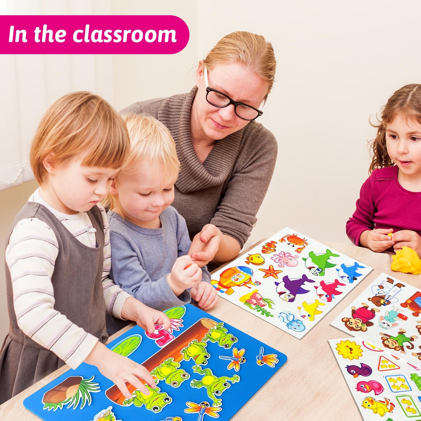 5 Set Felt Board Stories Pieces for Toddlers，1 Flannel Board With 5 Little Ducks,5 Little Monkeys Jumping on The Bed,5 Green Speckled Frogs,Baby Shark,26 letters for Preschool Learning Activities