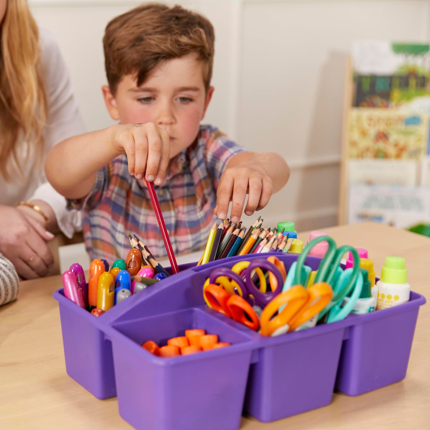 ECR4Kids 6-Compartment Large Plastic Caddy, Multipurpose Organization, Primary, 6-Pack