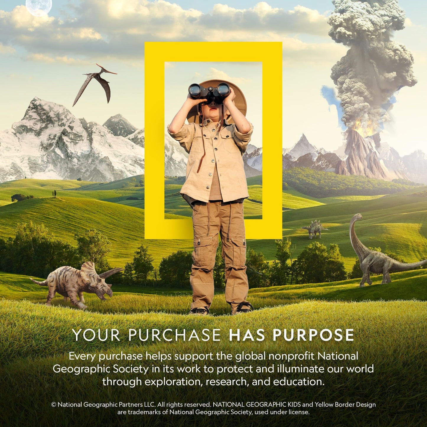 NATIONAL GEOGRAPHIC Glowing Marble Run – 150 Piece Construction Set with 30 Glow in the Dark Glass Marbles & Storage Bag, STEM Gifts for Boys and Girls, Building Project Toy (Amazon Exclusive)