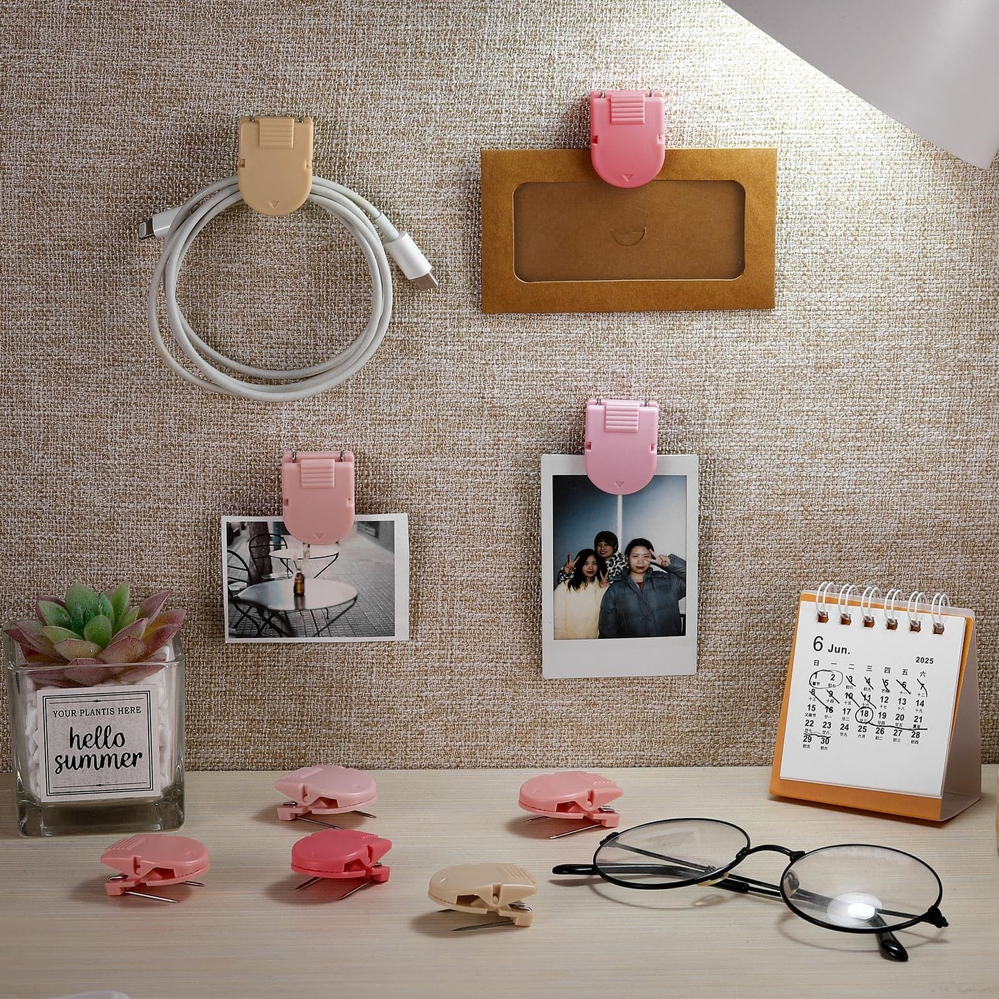 Feifeiya 25 Pcs Cubicle Clips Fabric Panel Cubicle Accessories Fabric Partition Panel Wall Clip Office Photos Wall for Notes Memos Standard Size, 40-Sheet Capacity (Pink)