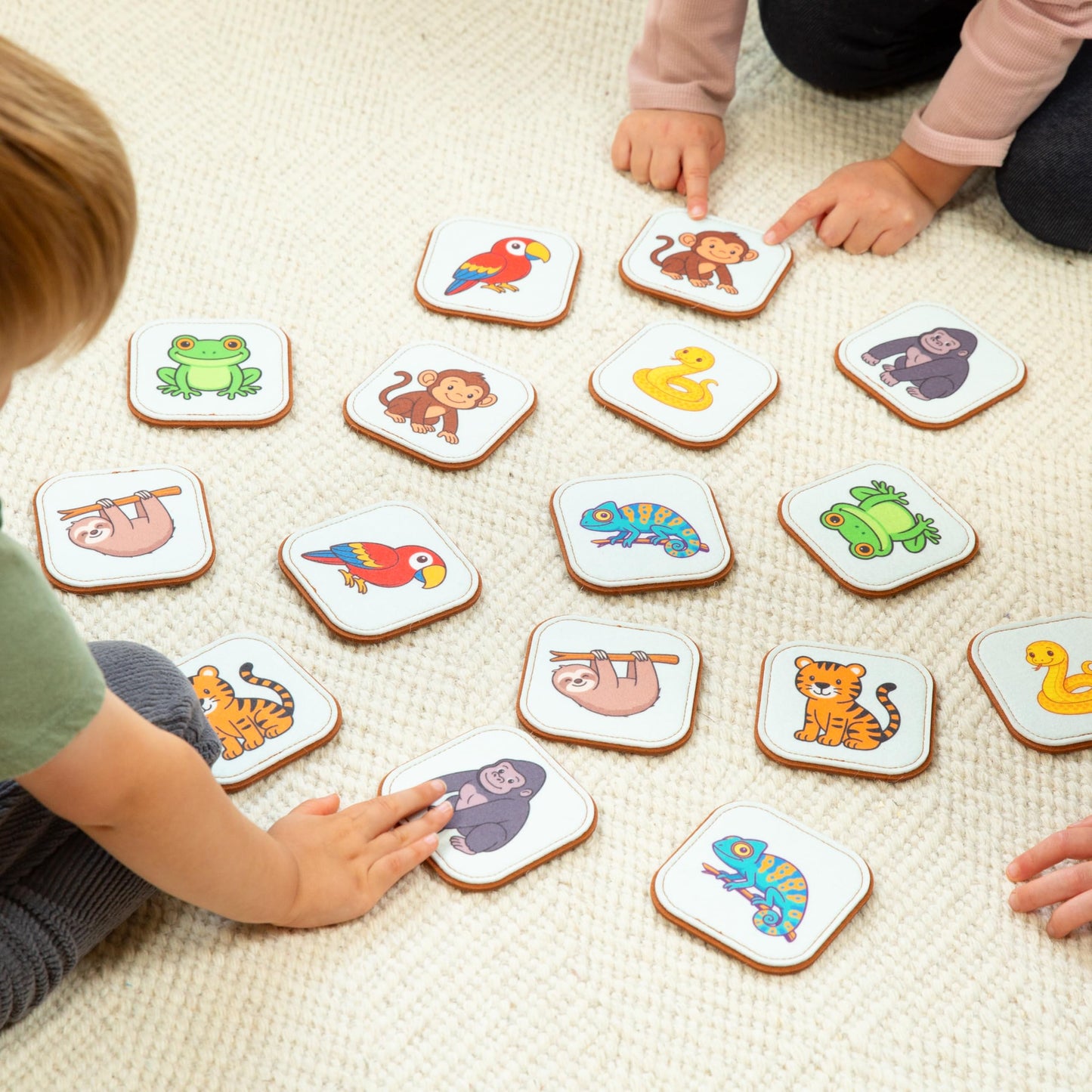 Felt Jungle Matching Game for Toddlers – Wild Animal Memory Game & Flash Cards – Soft and Safe for Ages 1+ – Montessori Preschool Learning Activity – Educational Jungle Toy for Boys & Girls